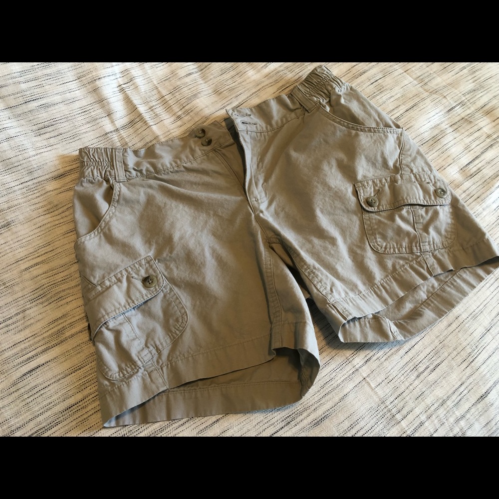 Columbia Khaki Hiking/Outdoor Shorts (Size S)
